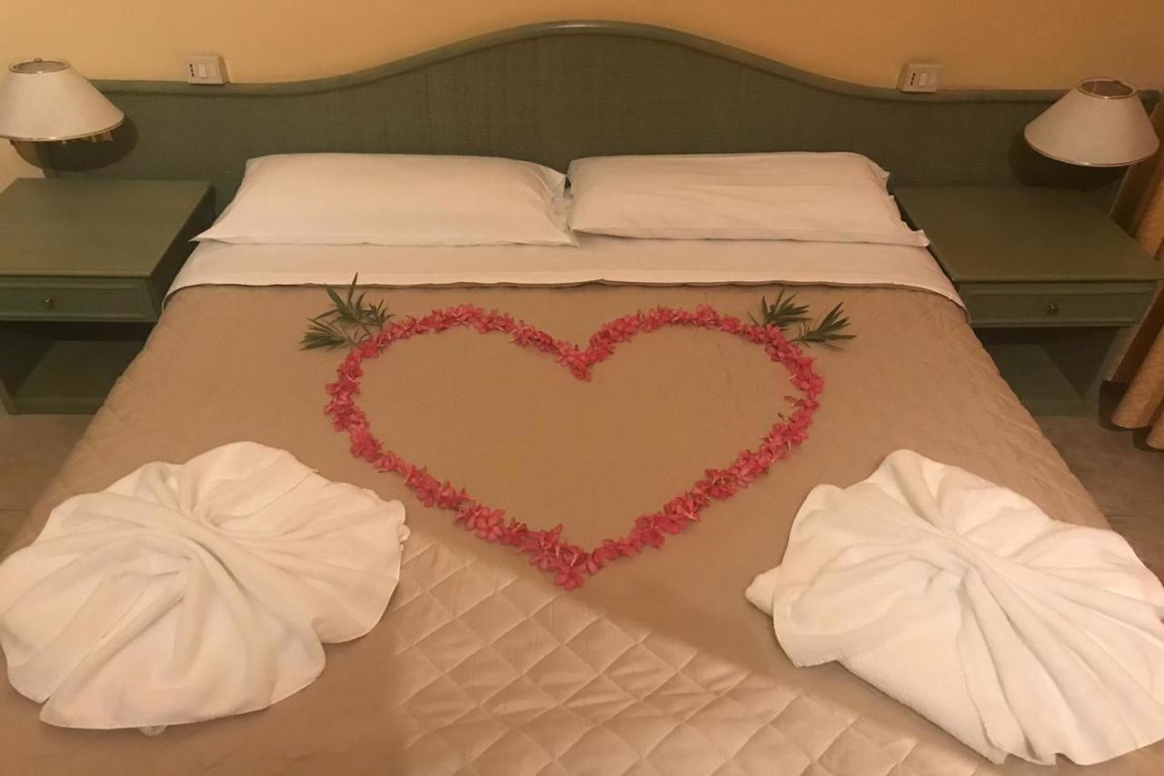 Hotel Amalfi Lido di Jesolo Esterno foto