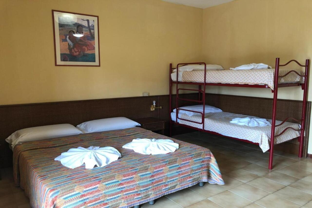 Hotel Amalfi Lido di Jesolo Esterno foto