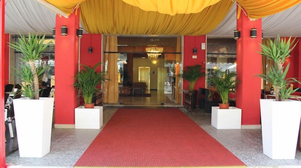 Hotel Amalfi Lido di Jesolo Esterno foto