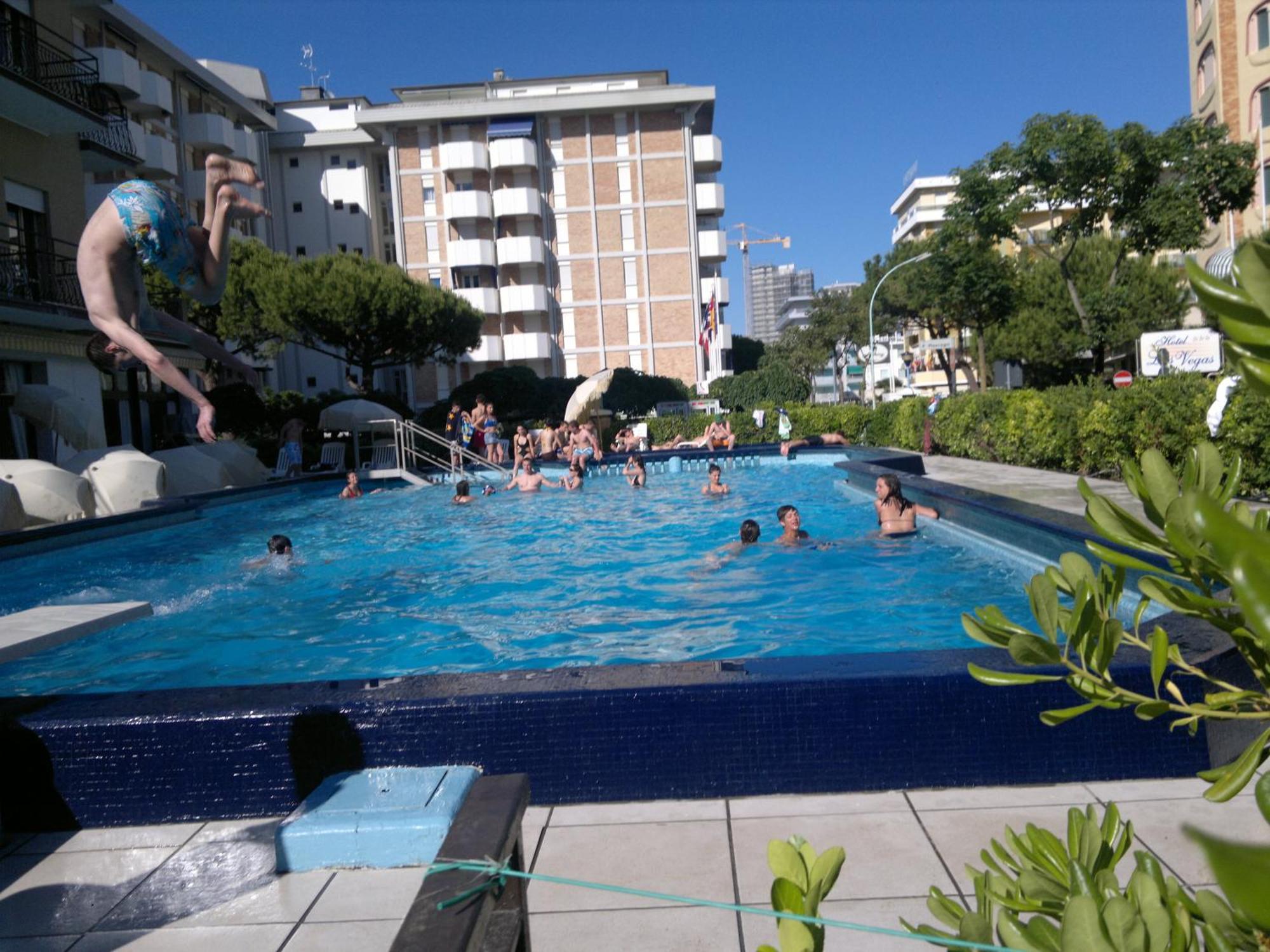 Hotel Amalfi Lido di Jesolo Esterno foto