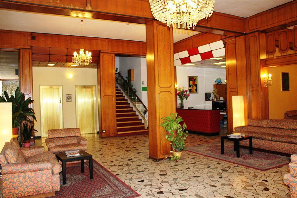 Hotel Amalfi Lido di Jesolo Esterno foto