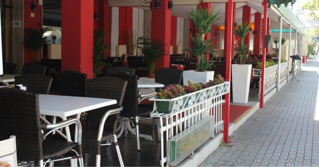 Hotel Amalfi Lido di Jesolo Esterno foto