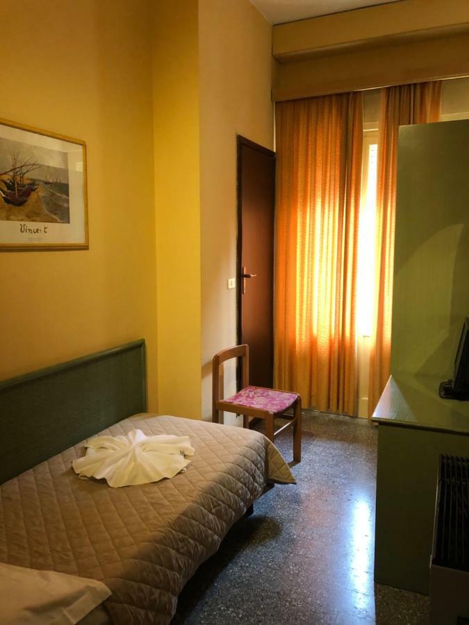 Hotel Amalfi Lido di Jesolo Esterno foto